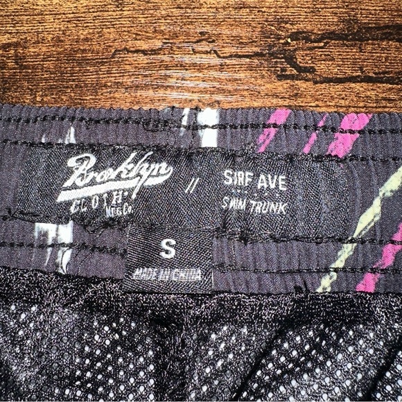 Brooklyn Cloth Shorts Small Black Surf Ave Mens Swim Trunk Board Shorts NEW - Picture 2 of 8